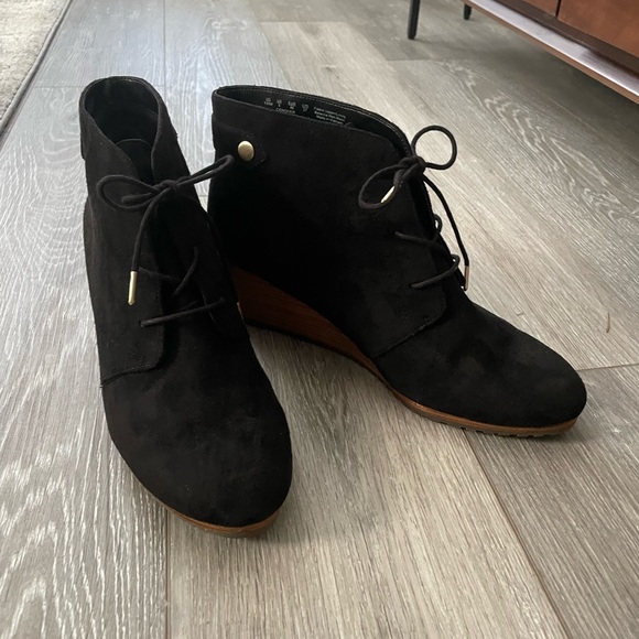 Dr. Scholl's Conquer Wedge Bootie W10 [LIKE NEW] - Picture 2 of 4